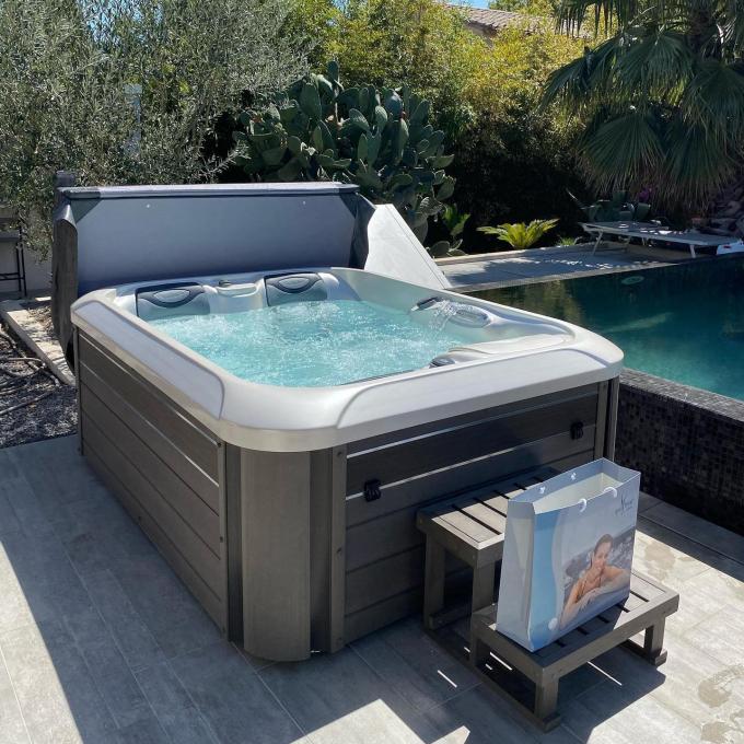5 Persons Hydrotherapy Spa καυτή μπανιέρα μεγέθους σκαφών τετραγωνική για το μασάζ 8
